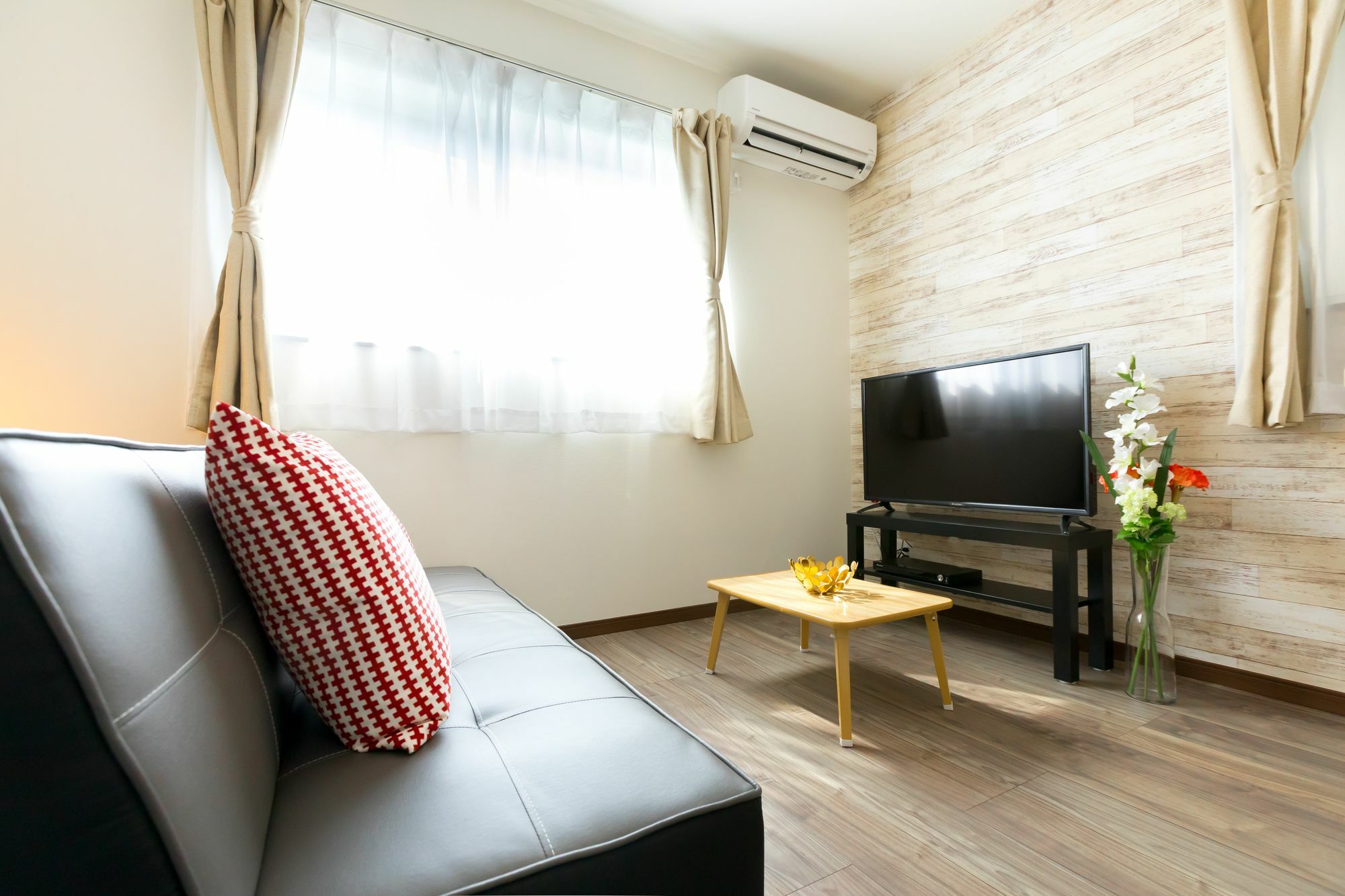 Corlux Villa Oszaka Kültér fotó